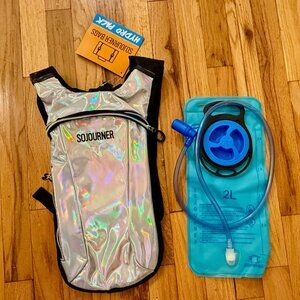Sojourner HYDRATION PACK BACKPACK - 2L WATER BLADDER - HOLOGRAPHIC